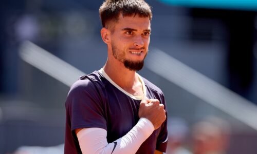 Djokovic’s ‘reflection’ bursts onto the scene on the Manolo Santana Court