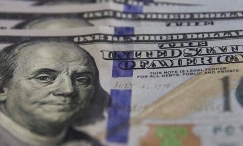 Dólar cai a R$ 5,10 e Bolsa bate recorde com trégua entre EUA e Irã