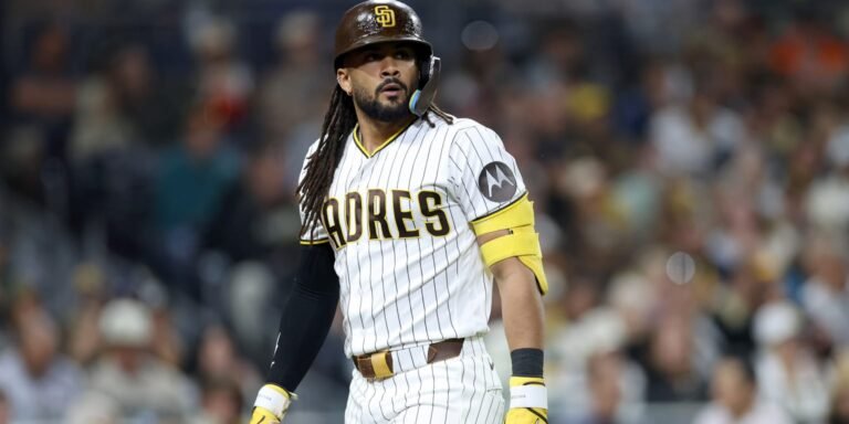 Fernando Tatis Jr. out of lineup April 15 vs. Mariners