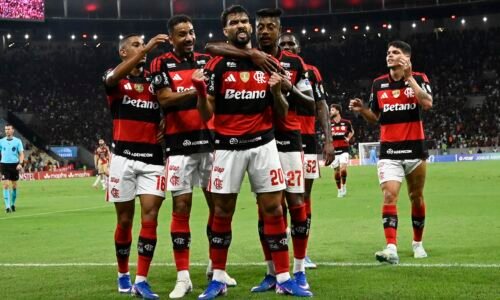 Flamengo mantém atitude, domina Medellín e tem padrão com Jardim
