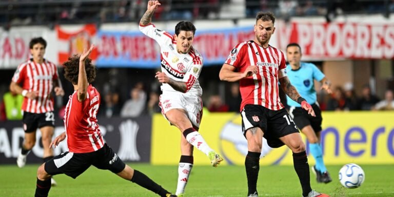 Flamengo segura empate com Estudiantes na Argentina