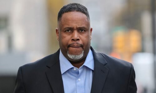 Former NBA player and coach Damon Jones pleads guilty to selling gamblers inside information