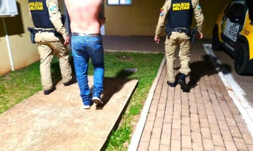 Homem é detido após ameaçar vítima e esconder revólver dentro de casa