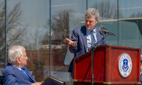 Intersection of humanities and quantum physics discussed during URI’s World Quantum Day – Rhody Today
