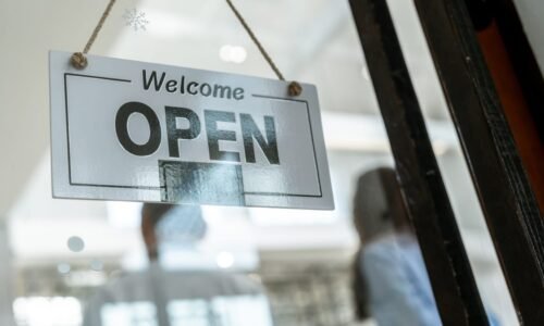 Is Easter Monday 2026 a federal holiday? Are banks open today? Markets?