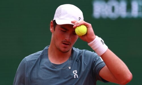 João Fonseca leva set, mas cai para Zverev, 3º do mundo, nas quartas do Masters 1000 de Monte Carlo