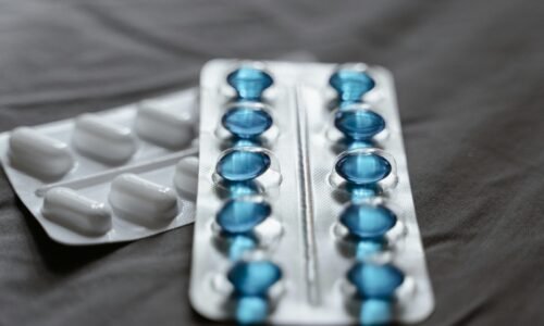 Descubra as principais distinções entre os tipos de medicamento e faça escolhas conscientes na hora de comprar