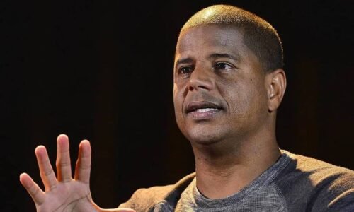 Marcelinho Carioca deve R$ 690 mil a pais de jovem morto - 30/04/2026 - Cotidiano