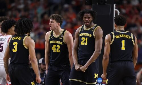 Michigan demolishes Arizona in historic beatdown between 1-seeds