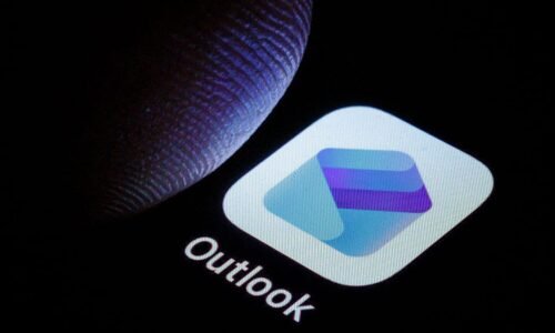 Microsoft Outlook's Outage Is Fixed, but You May Have to Log Back In