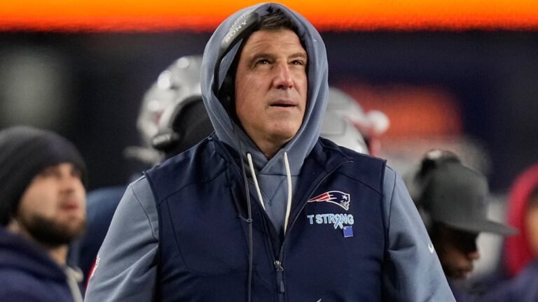 Mike Vrabel back at Patriots facility after just two days away, raising eyebrows across the NFL