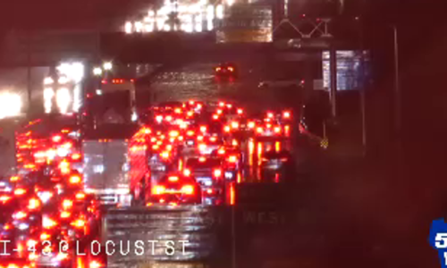Milwaukee area flooding; freeway closures, drivers urged to stay off roads