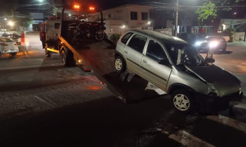 Motorista embriagado e sem habilitação é preso após causar acidente no Centro de Cascavel