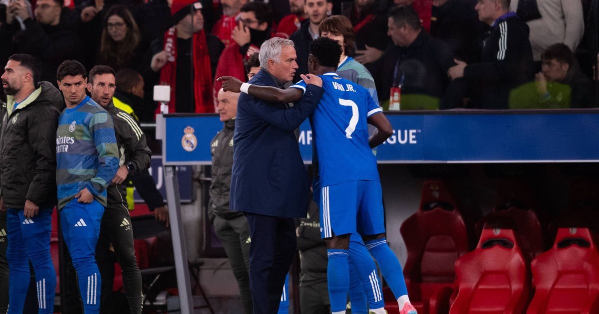 «Mourinho? É triste. Vinícius é o alvo»