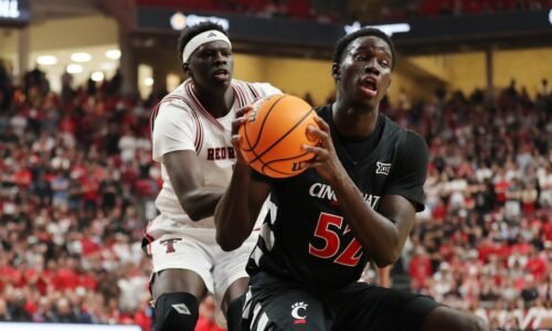 Moustapha Thiam has Michigan basketball 'fingers crossed'