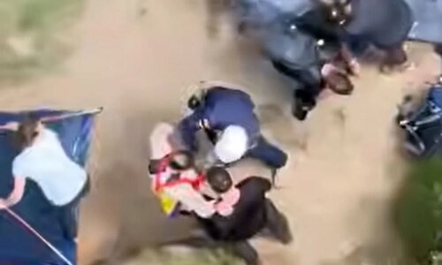 Mulher fica ferida no Pico Paraná e é resgatada com guincho aéreo