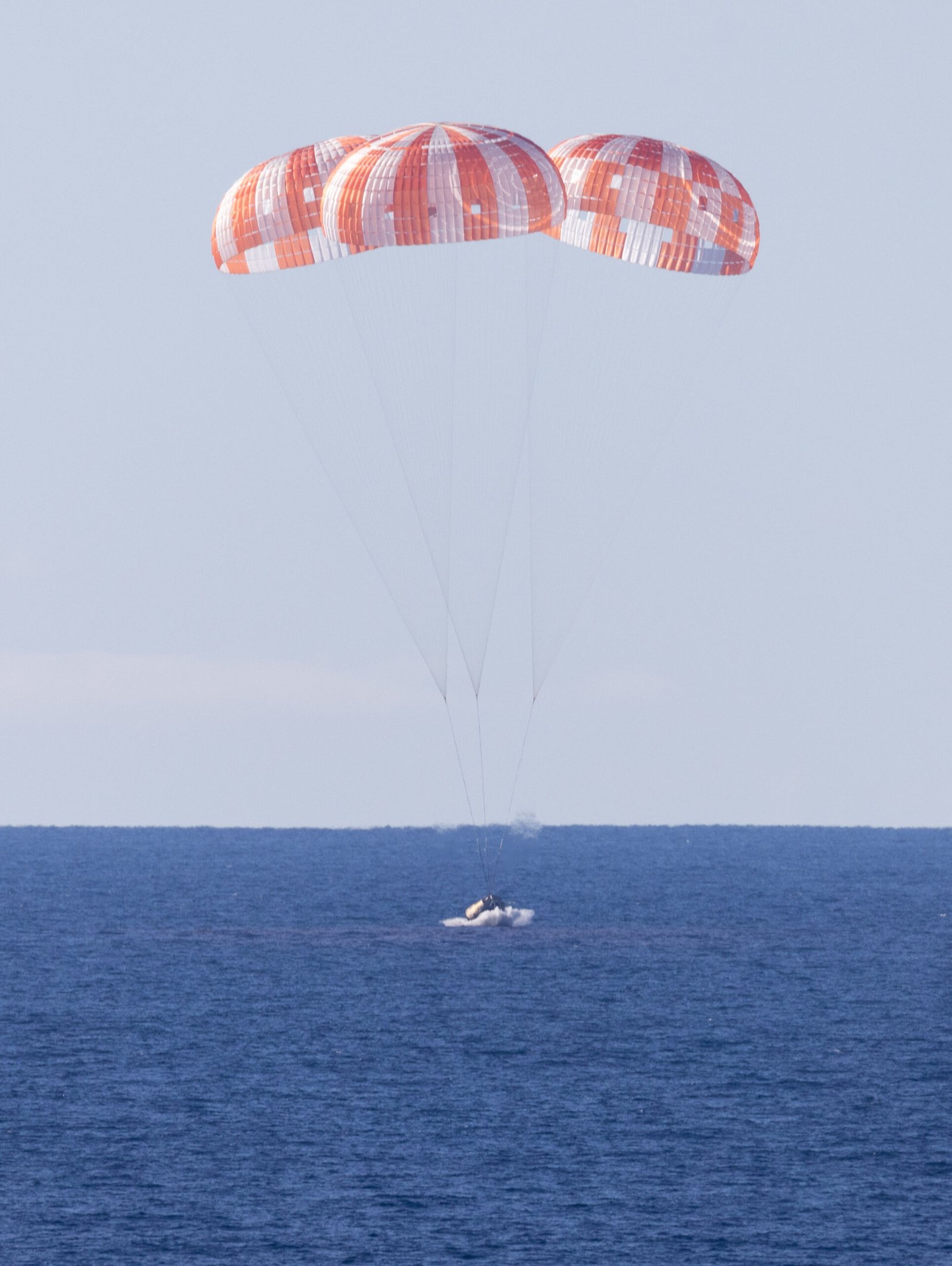 NASA Welcomes Record-Setting Artemis II Moonfarers Back to Earth