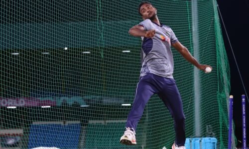 New Zealand take first strike; Mustafizur out with knee injury