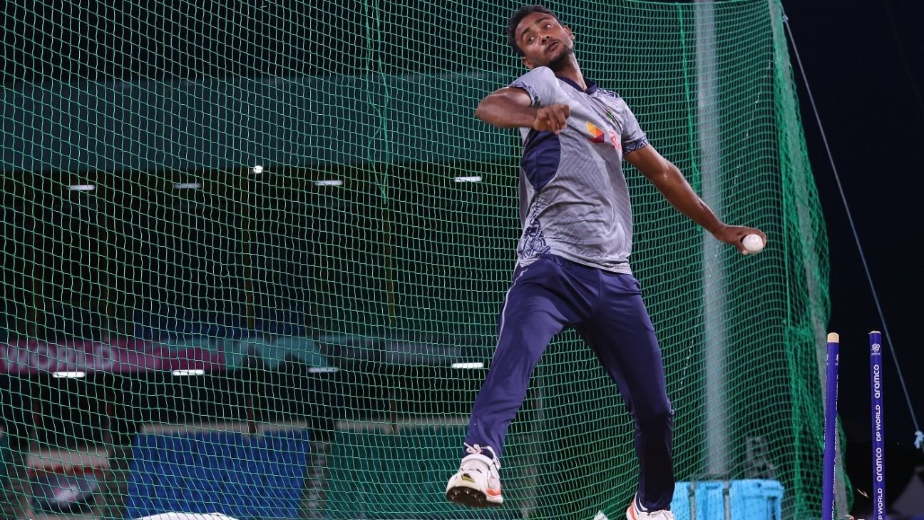 New Zealand take first strike; Mustafizur out with knee injury