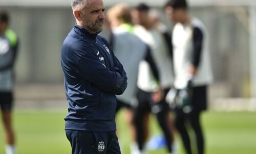 Num mar de certezas e numa maré de dúvidas navega o onze do Sporting