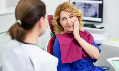 Odontologia domiciliar avança no Brasil e amplia o cuidado com idosos e acamados
