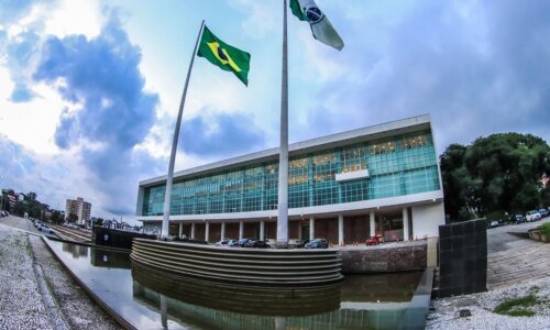 Paraná exonera 16 secretários por prazo eleitoral; veja lista