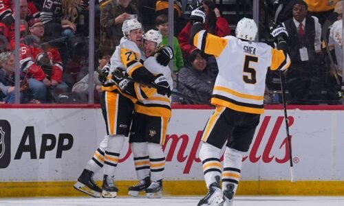 Penguins clinch playoff spot, ending 3-year postseason drought