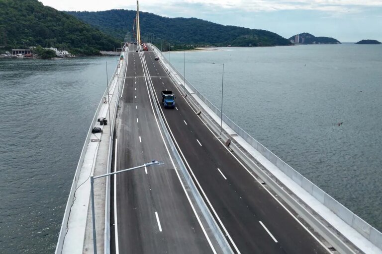 Ponte de Guaratuba recebe licença final que autoriza operação