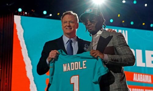 See what Dolphins did with pick from Jaylen Waddle trade