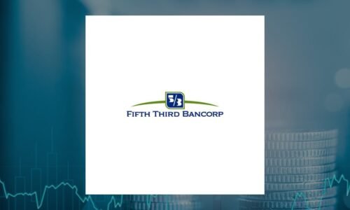 Shareholders Back Directors, Deloitte & Touche, and Exec Pay