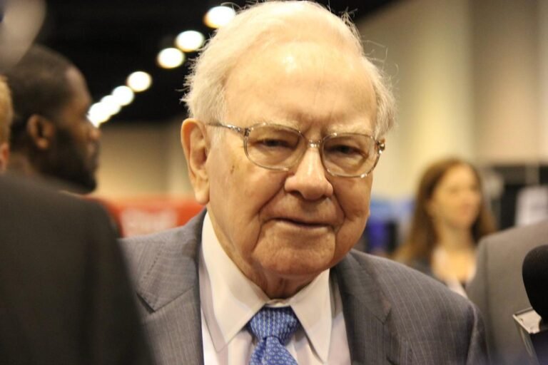 Signs Point to Warren Buffett's Successor, Greg Abel, Dumping the Oracle of Omaha's Former No. 2 Holding at Berkshire Hathaway
