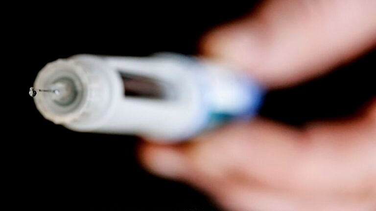 Some people don’t lose weight with GLP-1s. Evidence is building that the drugs are helping anyway