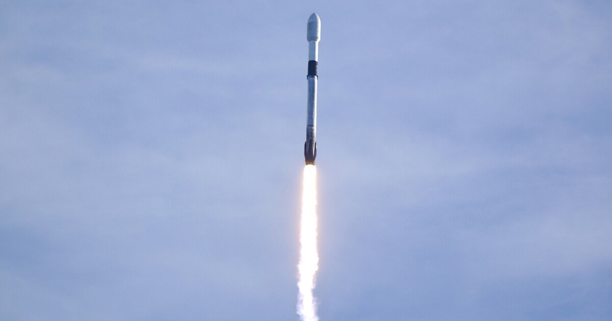 SpaceX aims for Monday evening launch at Vandenberg Space Force Base