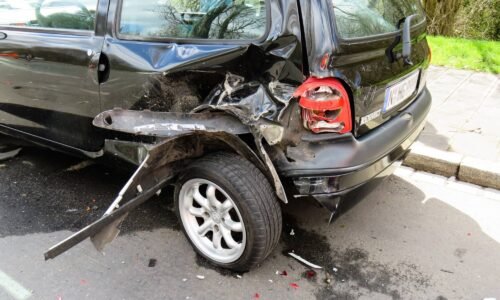 Startling Vehicle Crash on Pine Street and 14th Street Injures 1 [Eureka, CA]