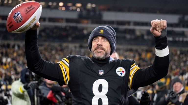Steelers still giving Rodgers space to mull future as draft looms