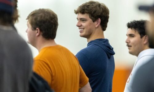 Texas QB Arch Manning feels '100%' after offseason foot surgery