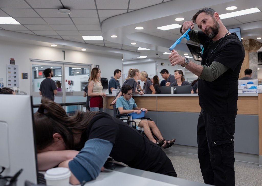 'The Pitt's John Wells Shares Timeline For Season 3