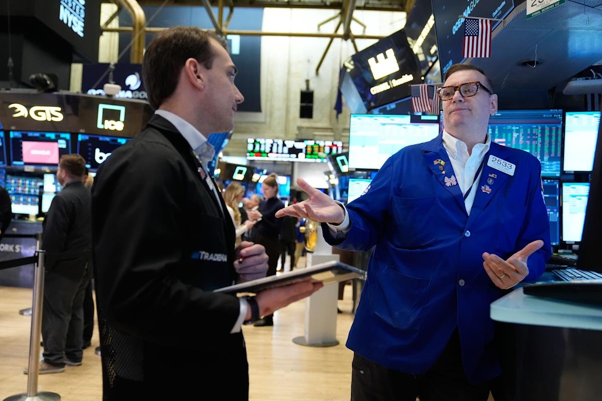 The dividend yield on the S&P 500 is now at 50-year lows. Here's the biggest problem.