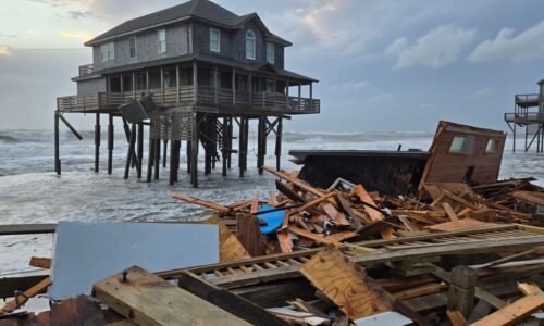 Threat of more oceanfront homes collapsing closes portion of Outer Banks beach :: WRAL.com
