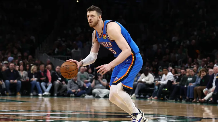 Thunder predicted to cut ties with $82.5 million NBA champion, All-Defensive guard in order to keep Isaiah Hartenstein on roster image