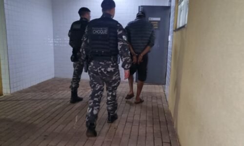 Traficante é detido com drogas e dinheiro no bairro Melissa
