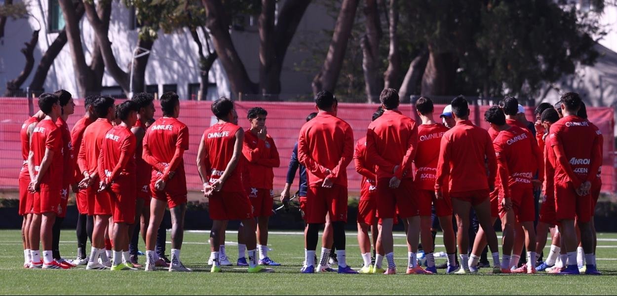 Un regreso en los convocados de Chivas para cerrar el CL26 ante Tijuana