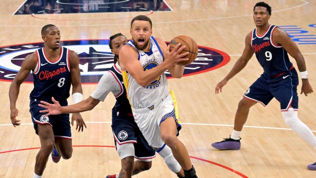 Warriors vs. Suns prediction, odds, spread, time: 2026 NBA Play-in Tournament picks for Friday