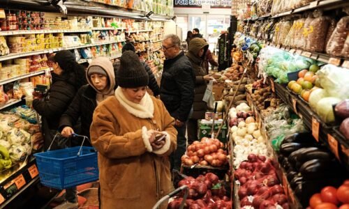Wholesale prices rose 0.5% in March, much less than expected despite war impact