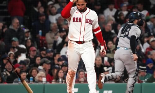First baseman Willson Contreras struck out swinging in the eighth inning as the Red Sox were beaten by the Yankees for the second straight game.