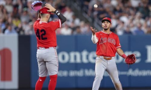 Zach Neto, Oswald Peraza miscue leads to Angels loss