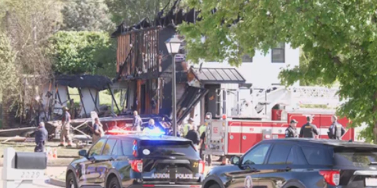 2 dead after plane hits Akron home