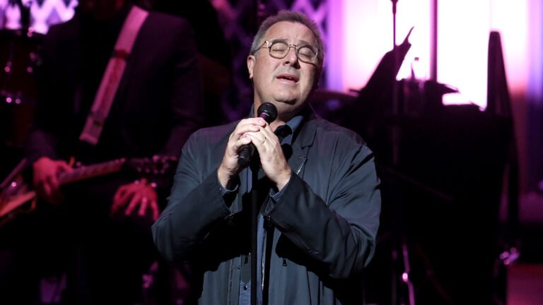 3 Vince Gill Songs That Continued the Tradition of Great Country Tearjerkers