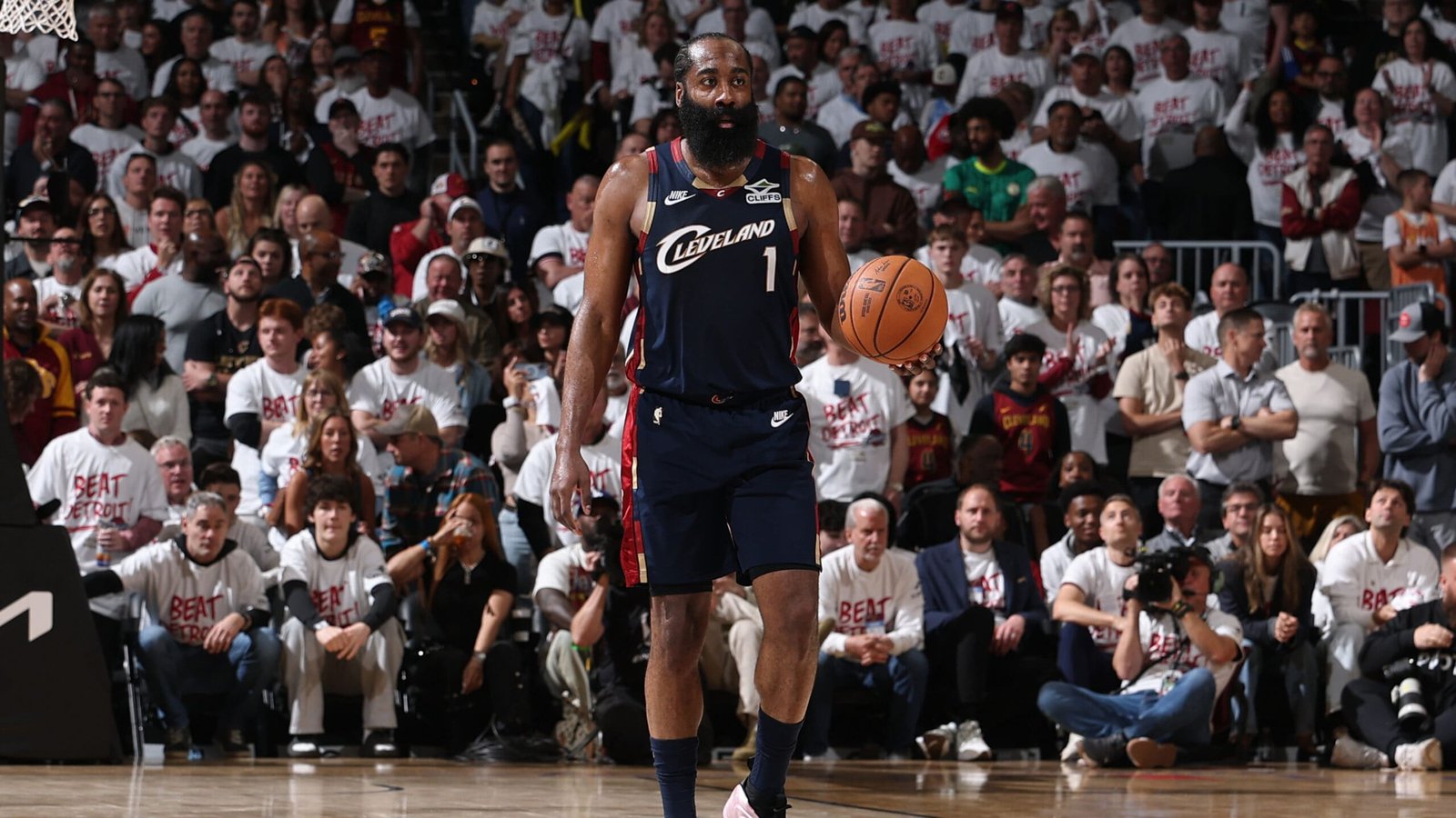 4 Takeaways: Harden comes up clutch as Cavaliers pull to 2-1