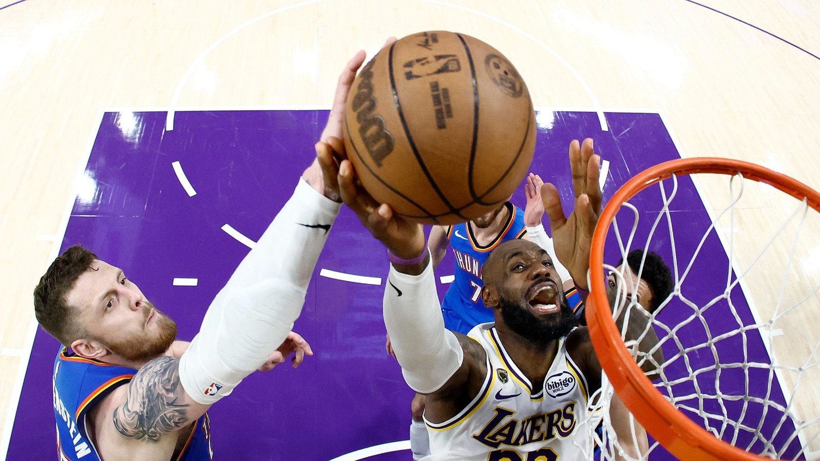 4 Takeaways: Thunder too deep, threatening to sweep Lakers